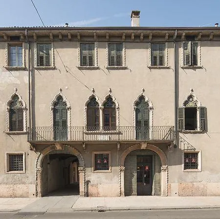 Trentacinque Bed & Breakfast Verona