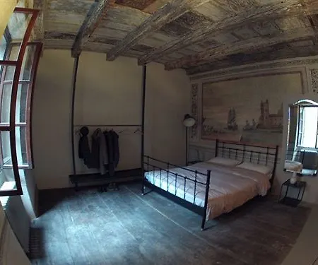 Trentacinque Bed & Breakfast *